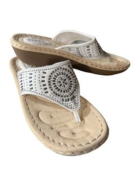 Cliffs by WHITE MOUNTAIN White Rhinestone Wedge Thong Sandals
